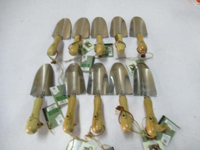 Stainless steel hand shovle